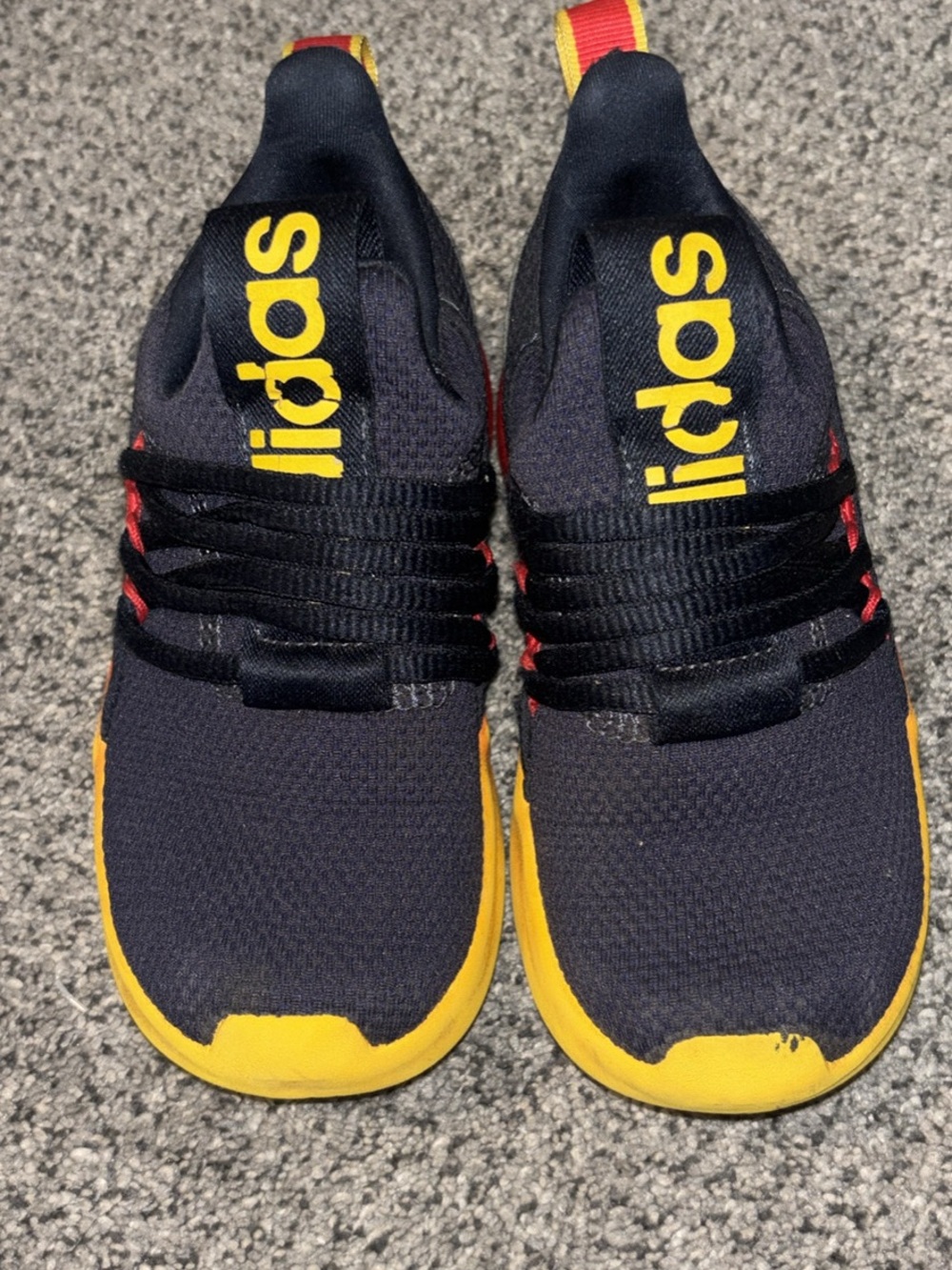 adidas size 11 Kids Black & Yellow Slip-On Sneakers